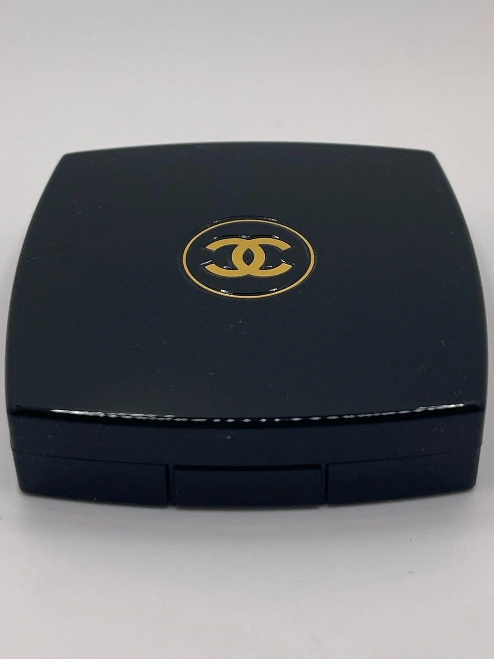 CHANEL - 998 Peche Lumiere Illuminating Powder Blush